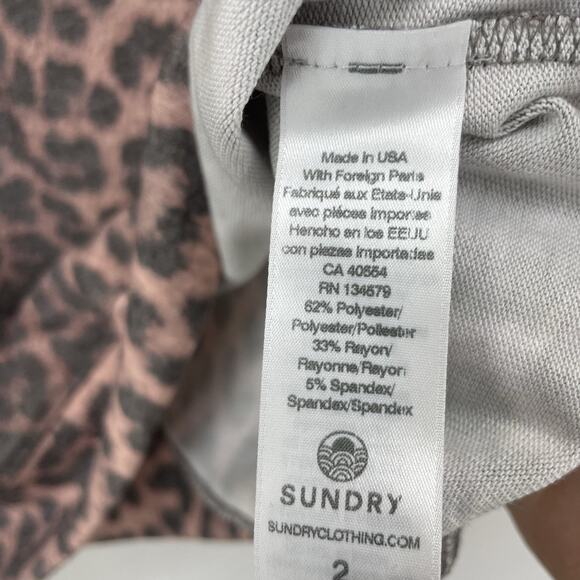 Sundry Size 2 Medium Pullover Sweatshirt Pink Black Animal Print Crewneck Womens - Picture 3 of 5